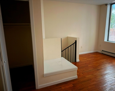 73 Pineapple Street - Photo Thumbnail 6
