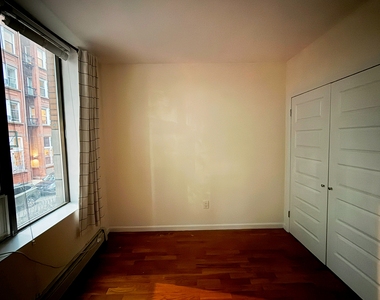 73 Pineapple Street - Photo Thumbnail 3