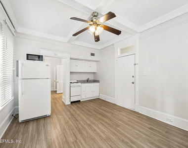 2743 Vernon Terrace - Photo Thumbnail 5