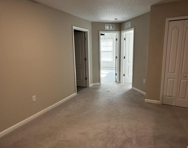 7371 Palm Hills Drive - Photo Thumbnail 22
