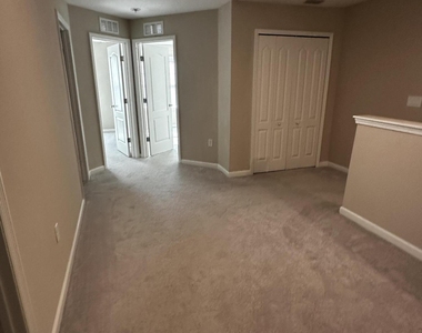 7371 Palm Hills Drive - Photo Thumbnail 23