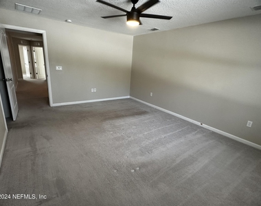 7371 Palm Hills Drive - Photo Thumbnail 25