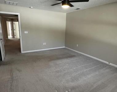 7371 Palm Hills Drive - Photo Thumbnail 26