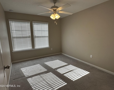 7371 Palm Hills Drive - Photo Thumbnail 45
