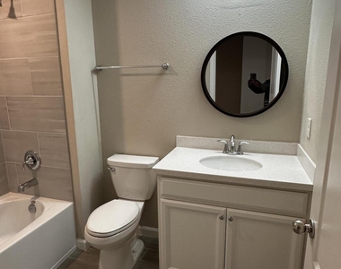 7371 Palm Hills Drive - Photo Thumbnail 49