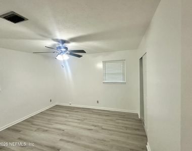 1148 Montego Road E - Photo Thumbnail 11