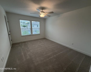 4728 Tigers Eye Court - Photo Thumbnail 17