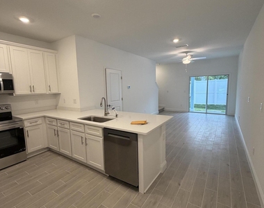 4728 Tigers Eye Court - Photo Thumbnail 6