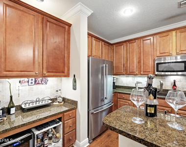 4300 South Beach Parkway - Photo Thumbnail 9