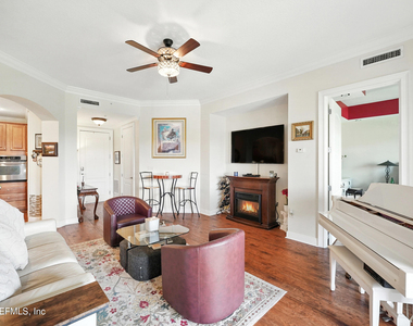 4300 South Beach Parkway - Photo Thumbnail 8