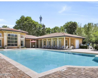 4300 South Beach Parkway - Photo Thumbnail 46