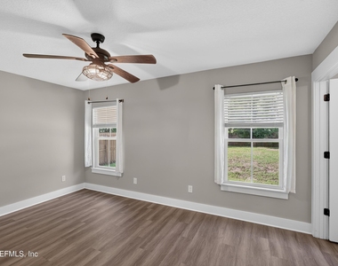 2855 N Eighth Street - Photo Thumbnail 15
