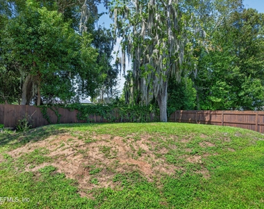 2855 N Eighth Street - Photo Thumbnail 24