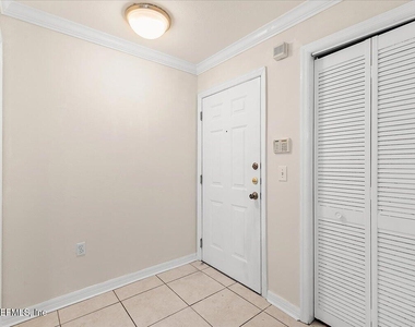 3591 Kernan Boulevard S - Photo Thumbnail 3