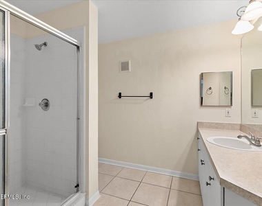 3591 Kernan Boulevard S - Photo Thumbnail 9