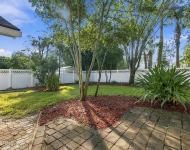 678 5th Avenue N - Photo Thumbnail 25