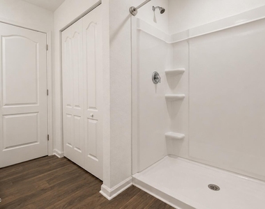 4285 Hemlock Street - Photo Thumbnail 10