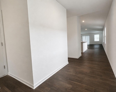 4285 Hemlock Street - Photo Thumbnail 1