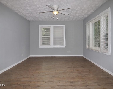 5779 Sw Carver Circle - Photo Thumbnail 4