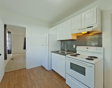 1558 Landon Avenue - Photo Thumbnail 3