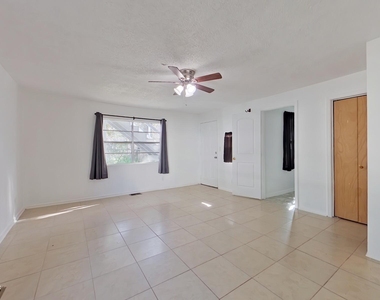 1558 Landon Avenue - Photo Thumbnail 12