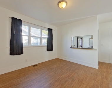 1558 Landon Avenue - Photo Thumbnail 7