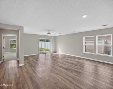 8108 Windmill Way - Photo Thumbnail 10