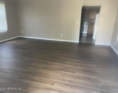 2134 Ashland Street - Photo Thumbnail 2