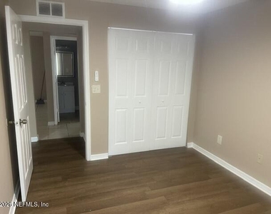 2134 Ashland Street - Photo Thumbnail 14