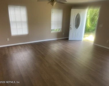 2134 Ashland Street - Photo Thumbnail 1