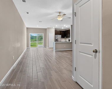 2638 Sandy Dune Drive - Photo Thumbnail 4