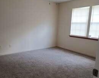 3803 Dottie Road - Photo Thumbnail 3