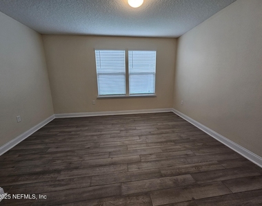 3049 Morning Lake Court - Photo Thumbnail 8