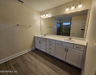 3049 Morning Lake Court - Photo Thumbnail 12