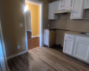 845 Bunker Hill Boulevard - Photo Thumbnail 3