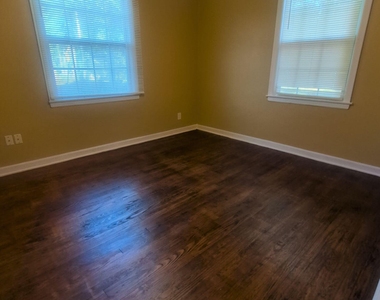 845 Bunker Hill Boulevard - Photo Thumbnail 6