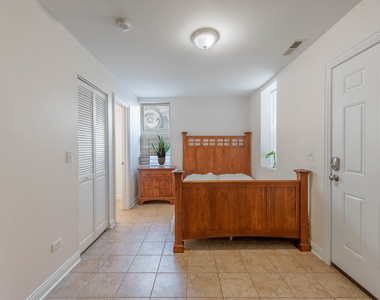 2011 W Cullerton Street - Photo Thumbnail 12
