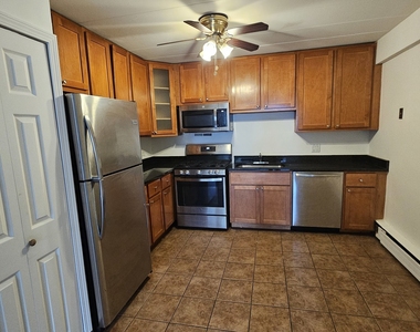 5906 N Sheridan Road - Photo Thumbnail 4