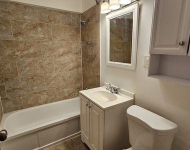 5906 N Sheridan Road - Photo Thumbnail 8
