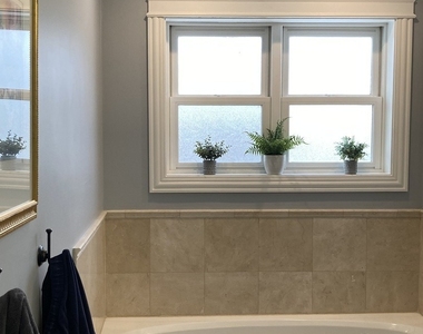 3644 N Fremont Street - Photo Thumbnail 8