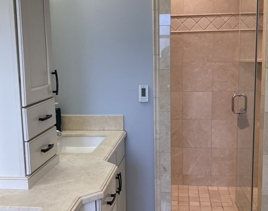3644 N Fremont Street - Photo Thumbnail 7