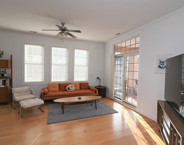 2108 N California Avenue - Photo Thumbnail 9