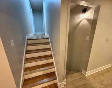 14635 Woodlawn Avenue - Photo Thumbnail 2