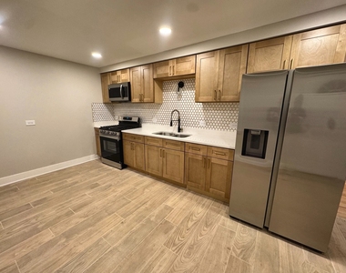 14635 Woodlawn Avenue - Photo Thumbnail 3