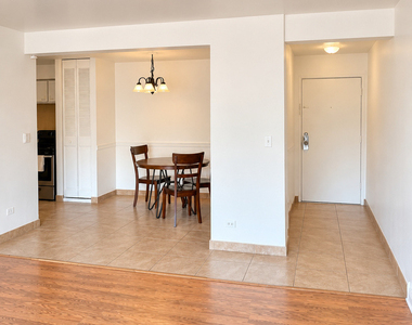 5358 N Cumberland Avenue - Photo Thumbnail 4
