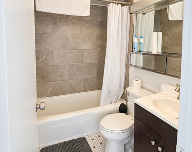 5358 N Cumberland Avenue - Photo Thumbnail 7