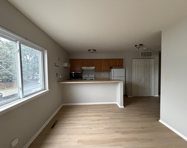 56 1/2 Main Street - Photo Thumbnail 1
