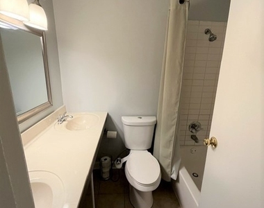 5532 E Lake Drive - Photo Thumbnail 5