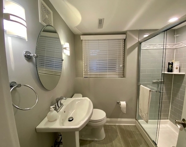 340 Sycamore Drive - Photo Thumbnail 18