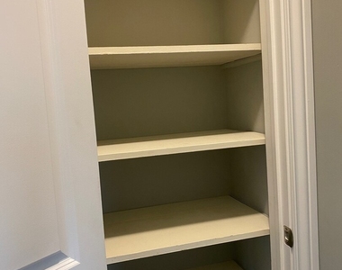 340 Sycamore Drive - Photo Thumbnail 15